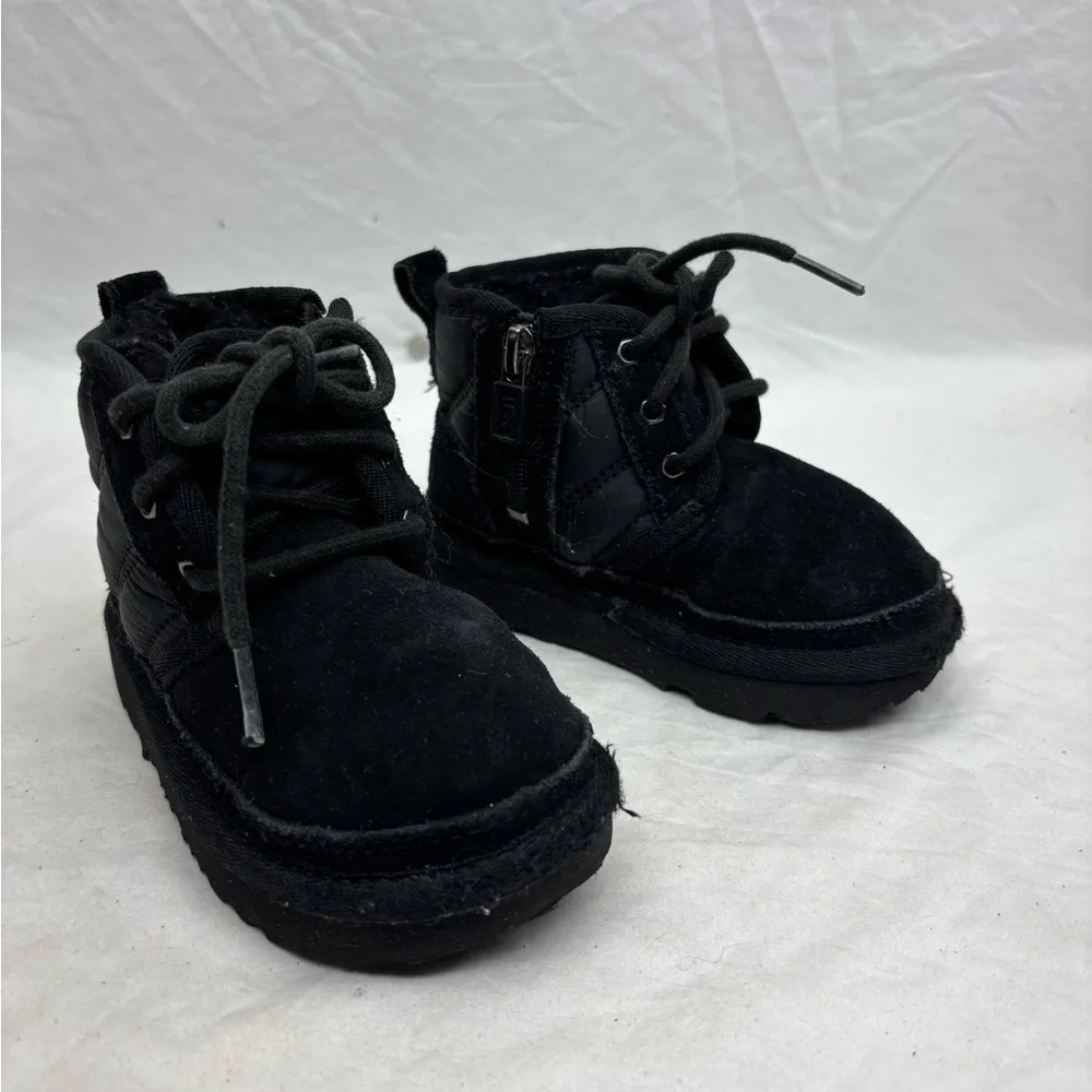 Ugg Kids Black Suede Ankle Boots with Lace-Up for baby size 7